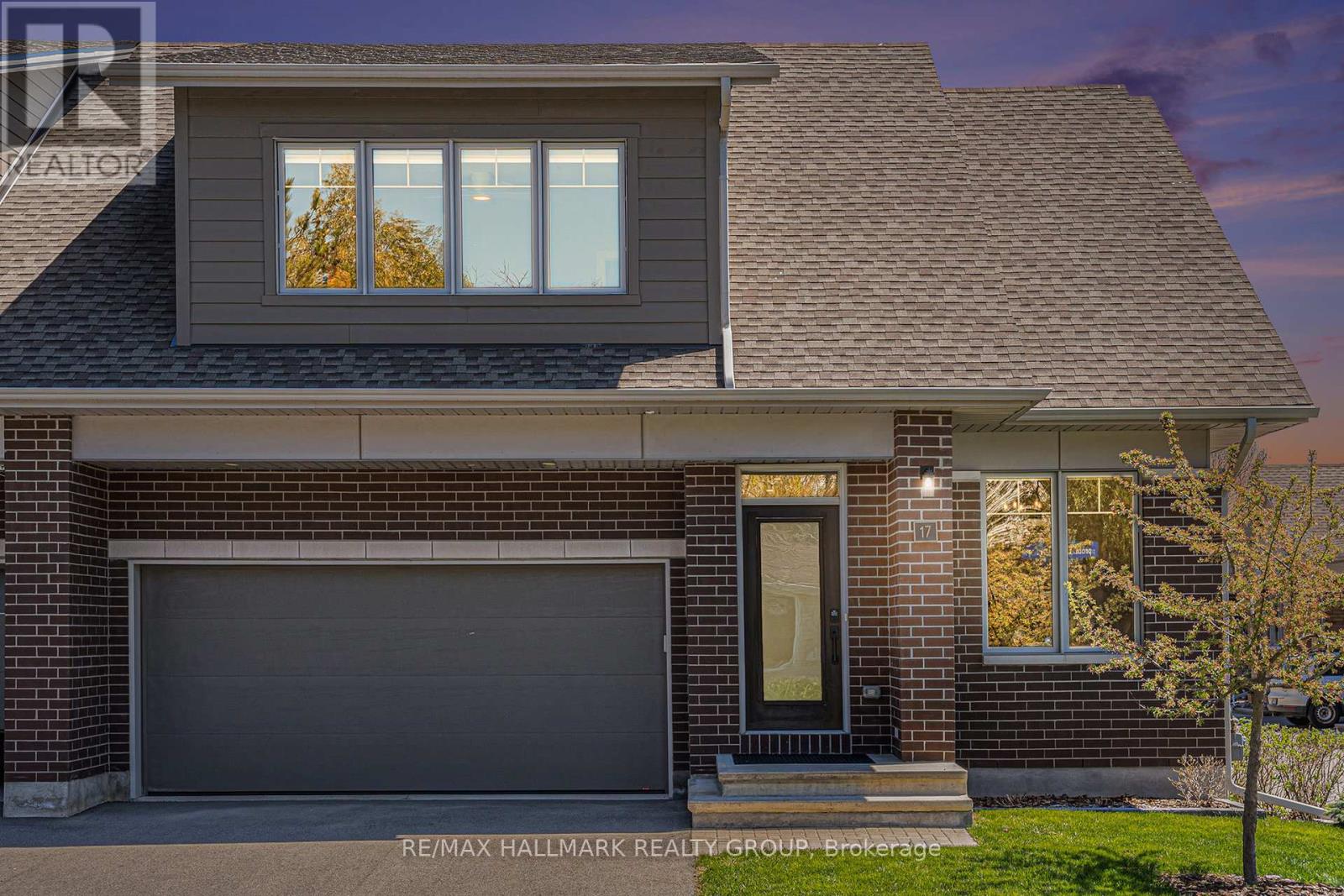 17 LEEMING DRIVE, Ottawa, Ontario