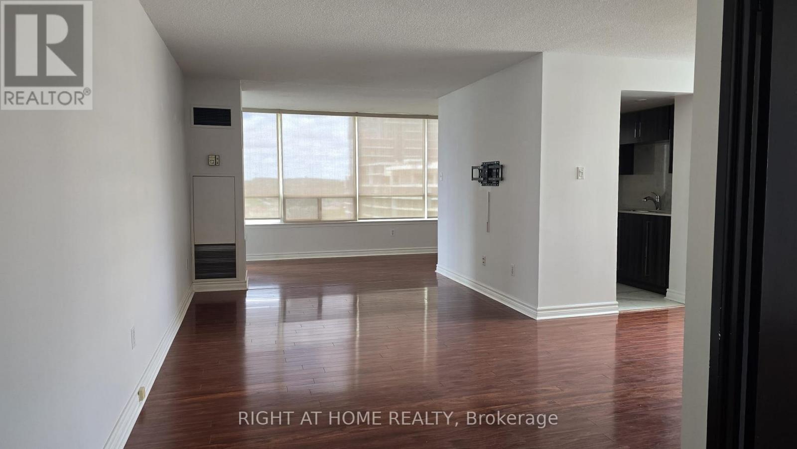 914 - 550 Webb Drive, Mississauga, Ontario  L5B 3Y4 - Photo 12 - W13450546