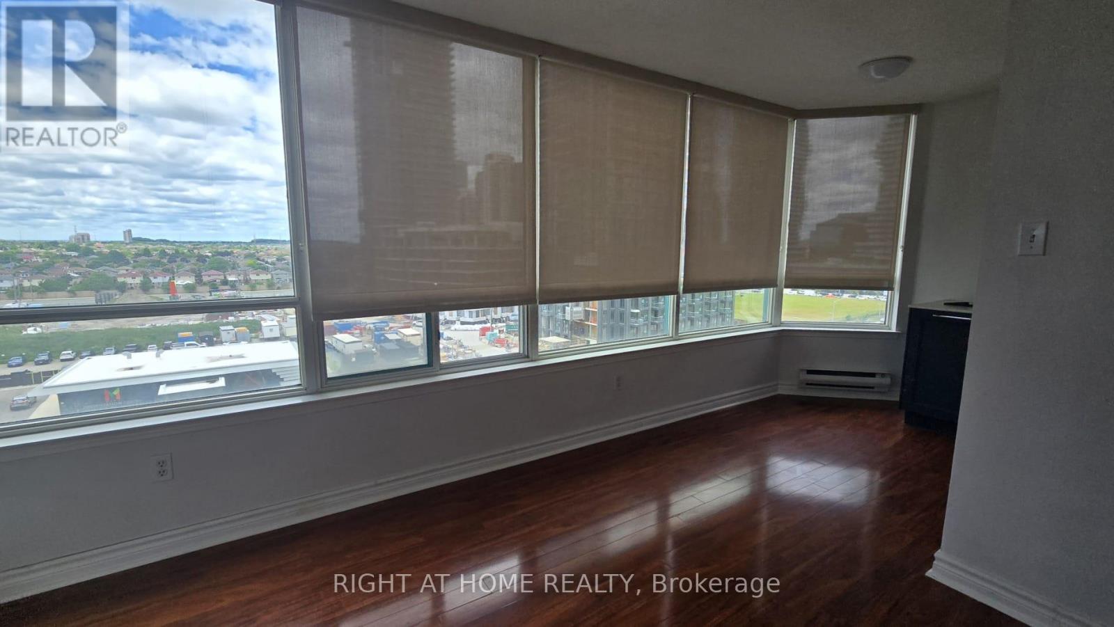 914 - 550 Webb Drive, Mississauga, Ontario  L5B 3Y4 - Photo 18 - W13450546