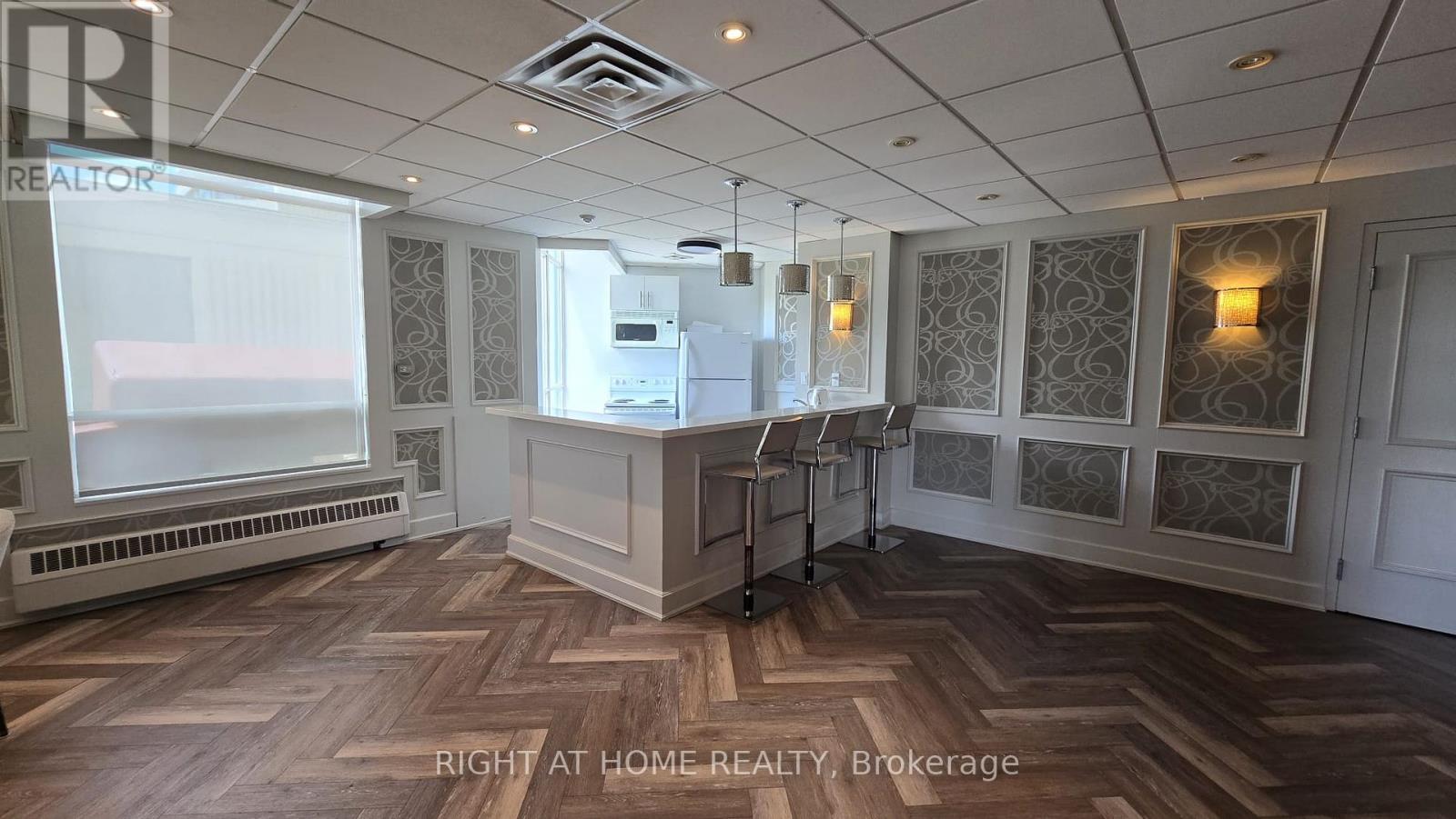 914 - 550 Webb Drive, Mississauga, Ontario  L5B 3Y4 - Photo 35 - W13450546