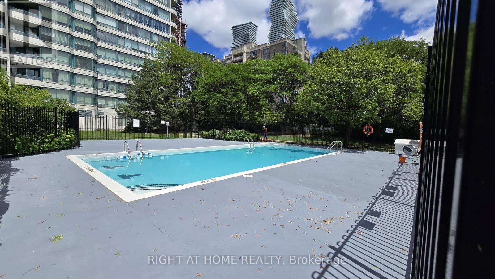 914 - 550 Webb Drive, Mississauga, Ontario  L5B 3Y4 - Photo 39 - W13450546