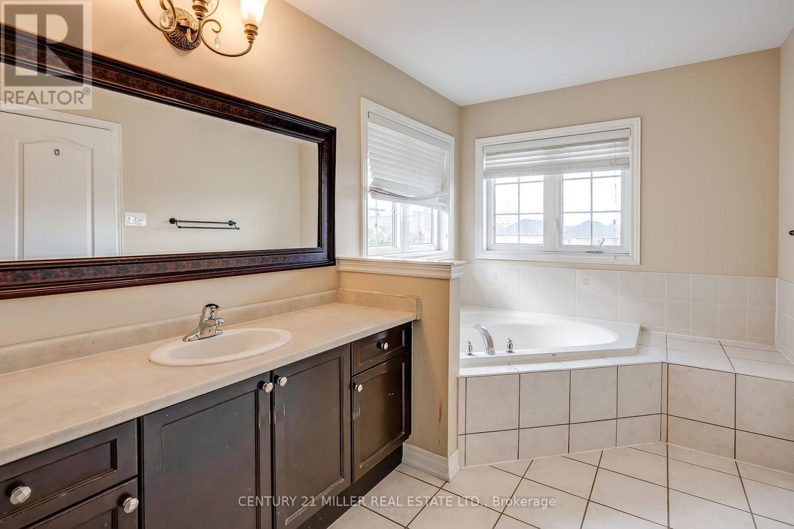 2131 Fiddlers Way, Oakville, Ontario  L6M 0M5 - Photo 14 - W13450584