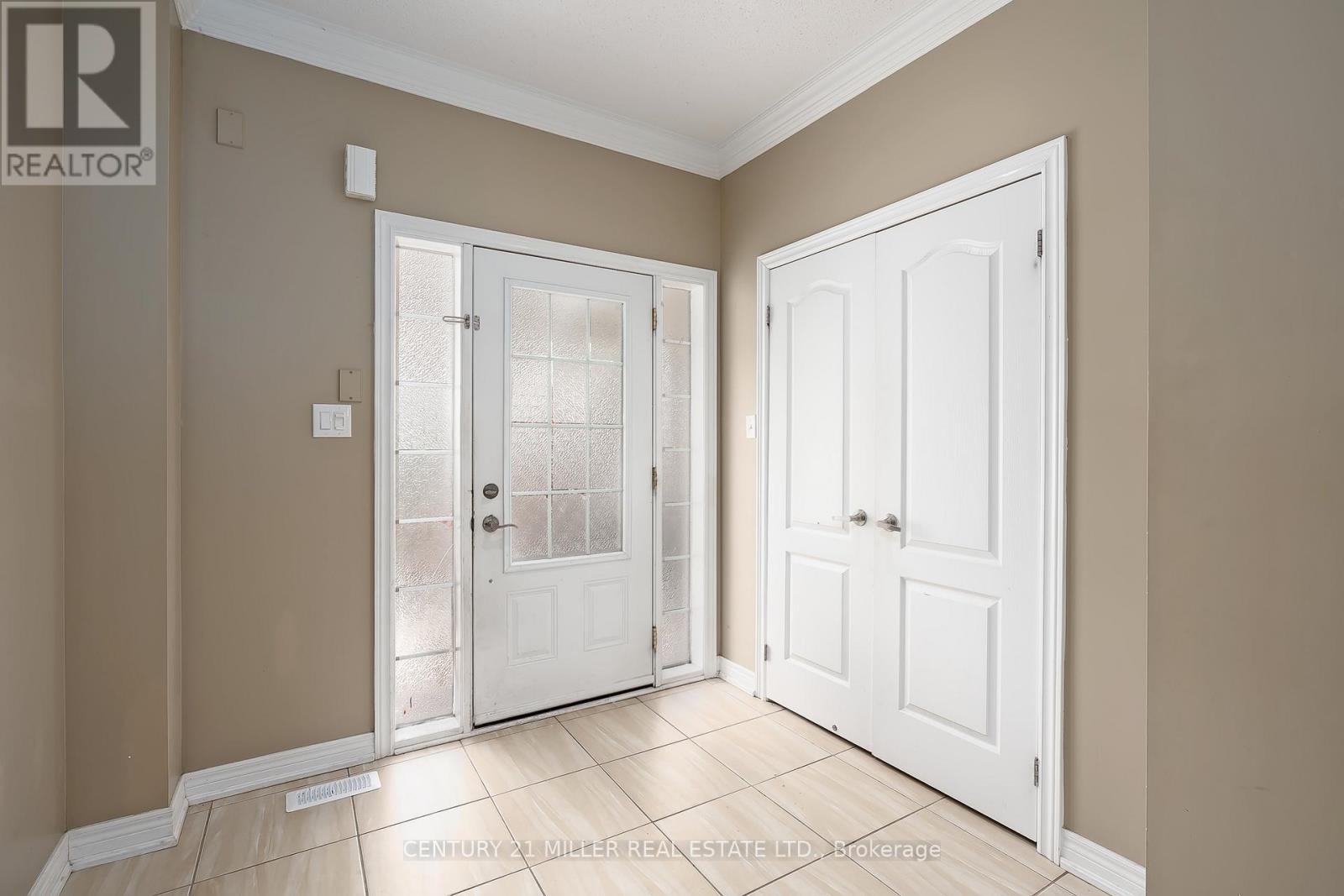 2131 Fiddlers Way, Oakville, Ontario  L6M 0M5 - Photo 2 - W13450584