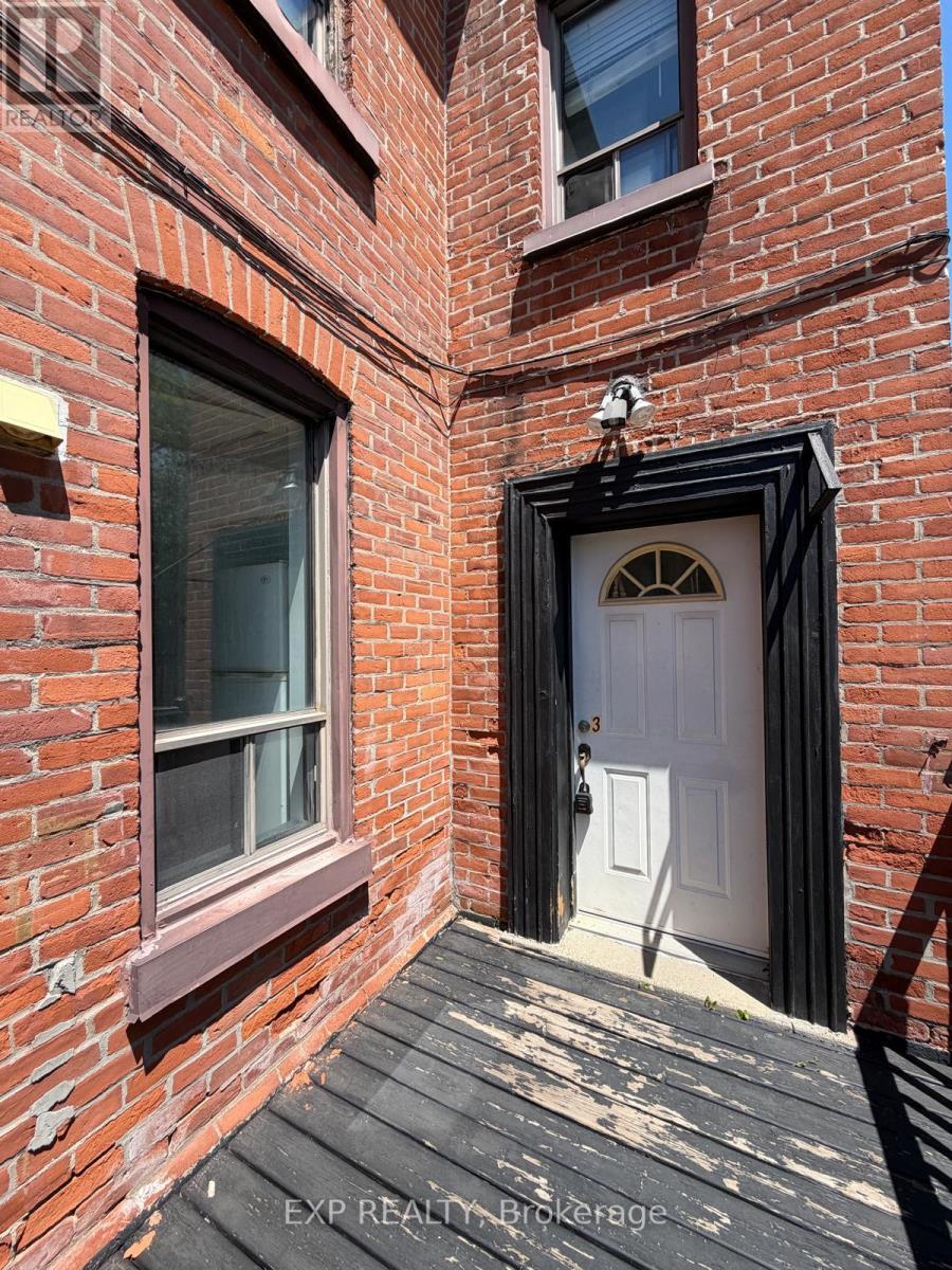 3 - 677 Durie Street, Toronto, Ontario  M6S 3H4 - Photo 15 - W13450652