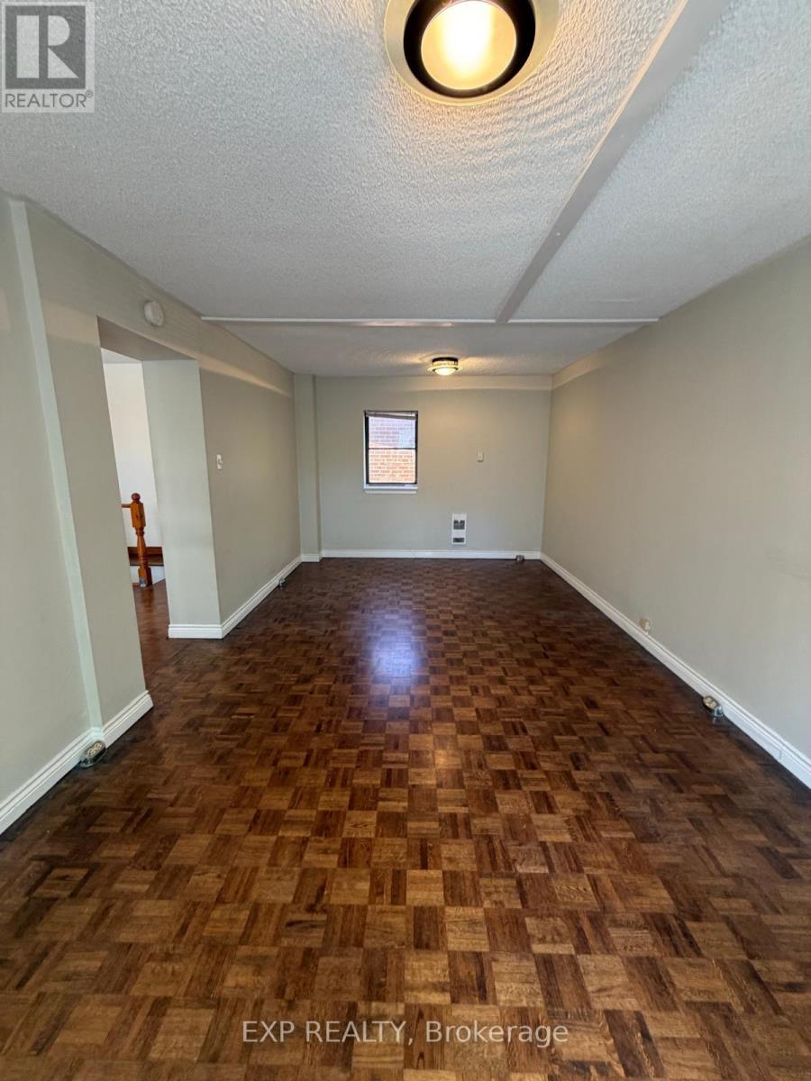 3 - 677 Durie Street, Toronto, Ontario  M6S 3H4 - Photo 5 - W13450652