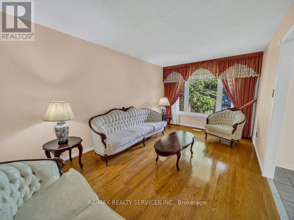 4510 Radisson Crescent, Mississauga, Ontario  L5M 4C6 - Photo 10 - W13450676