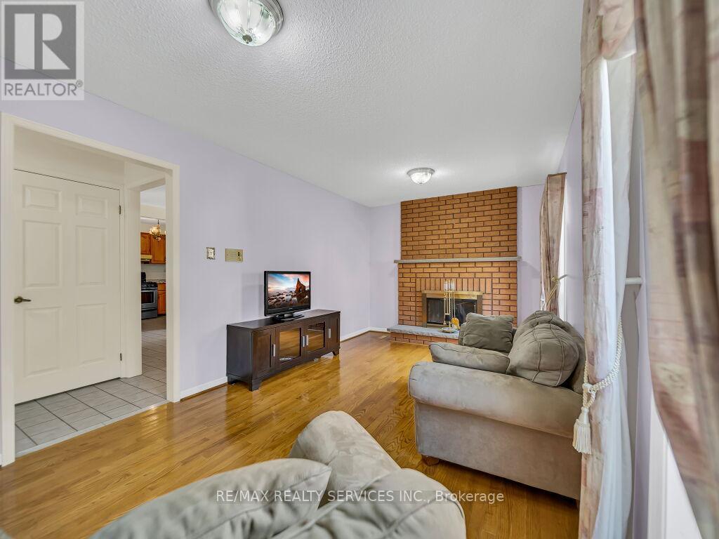 4510 Radisson Crescent, Mississauga, Ontario  L5M 4C6 - Photo 13 - W13450676