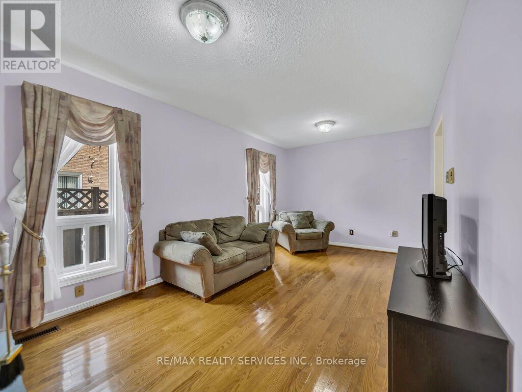 4510 Radisson Crescent, Mississauga, Ontario  L5M 4C6 - Photo 14 - W13450676