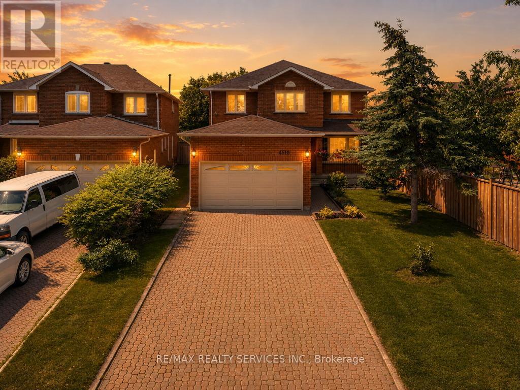 4510 Radisson Crescent, Mississauga, Ontario  L5M 4C6 - Photo 2 - W13450676