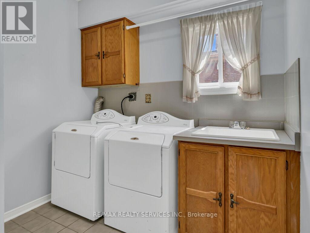 4510 Radisson Crescent, Mississauga, Ontario  L5M 4C6 - Photo 20 - W13450676