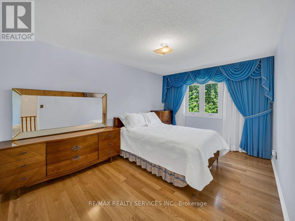 4510 Radisson Crescent, Mississauga, Ontario  L5M 4C6 - Photo 29 - W13450676