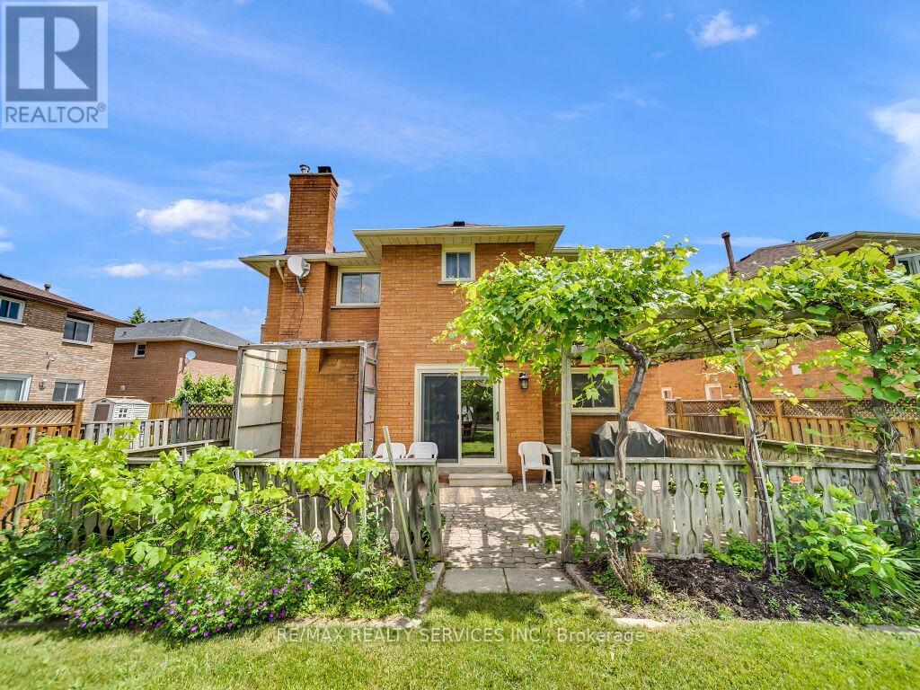 4510 Radisson Crescent, Mississauga, Ontario  L5M 4C6 - Photo 48 - W13450676