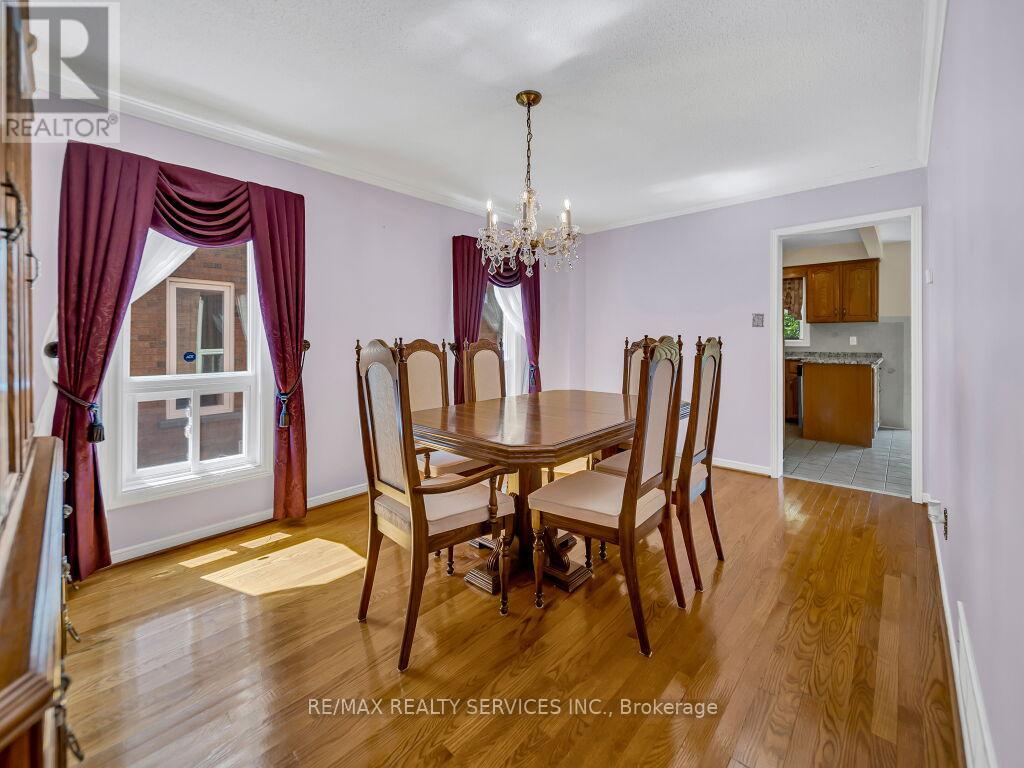 4510 Radisson Crescent, Mississauga, Ontario  L5M 4C6 - Photo 8 - W13450676