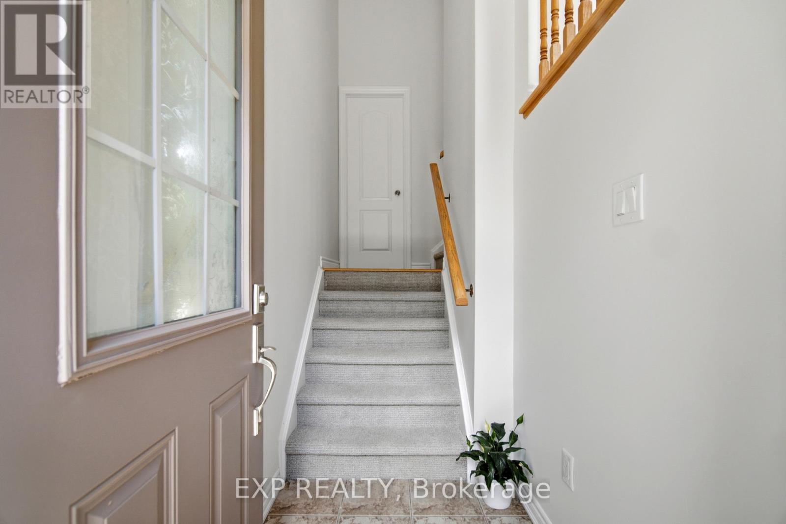 7211 Triumph Lane, Mississauga, Ontario L5N 0C5 - Photo 7 - W13450700
