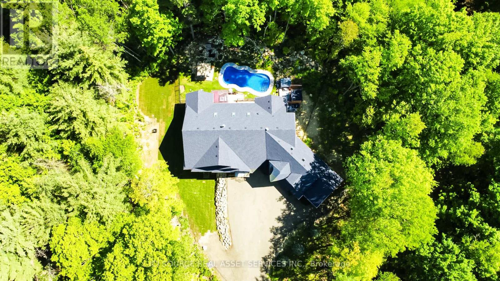 13 Timberrun Court, Hamilton, Ontario  L0P 1B0 - Photo 3 - X13421172
