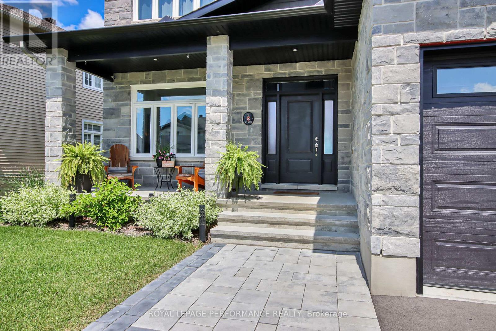 643 Parkview Terrace, Russell, Ontario  K4R 0C6 - Photo 2 - X13073032