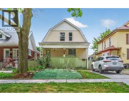 637 CAMERON, Windsor, Ontario