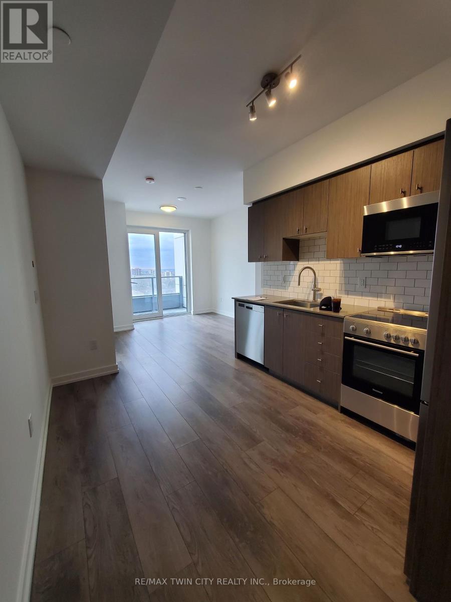 1504 - 15 Wellington Street, Kitchener, Ontario  N2G 0E4 - Photo 2 - X13450658