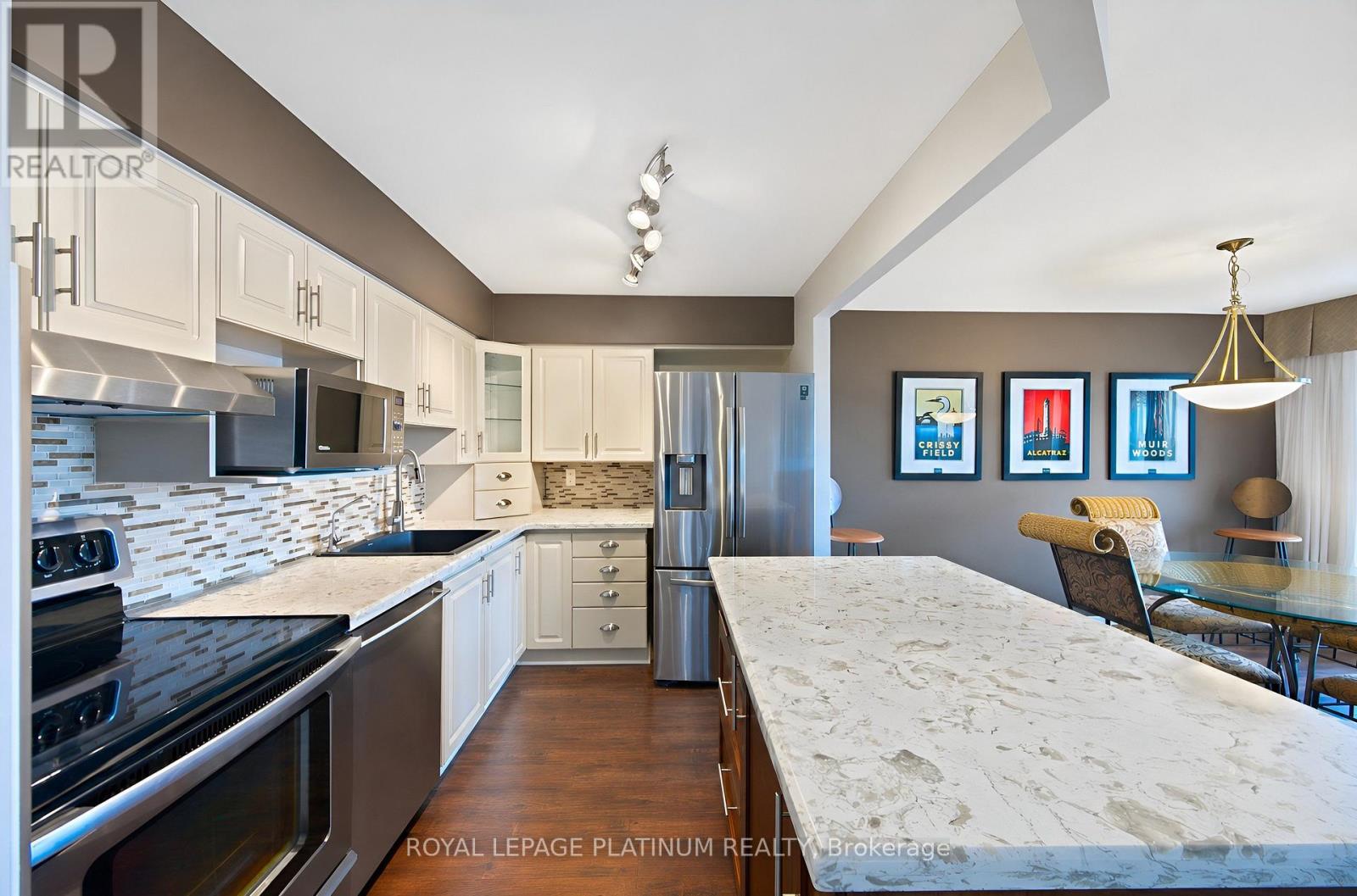 401 - 688 Preston Parkway, Cambridge, Ontario  N3H 5K6 - Photo 2 - X13450672