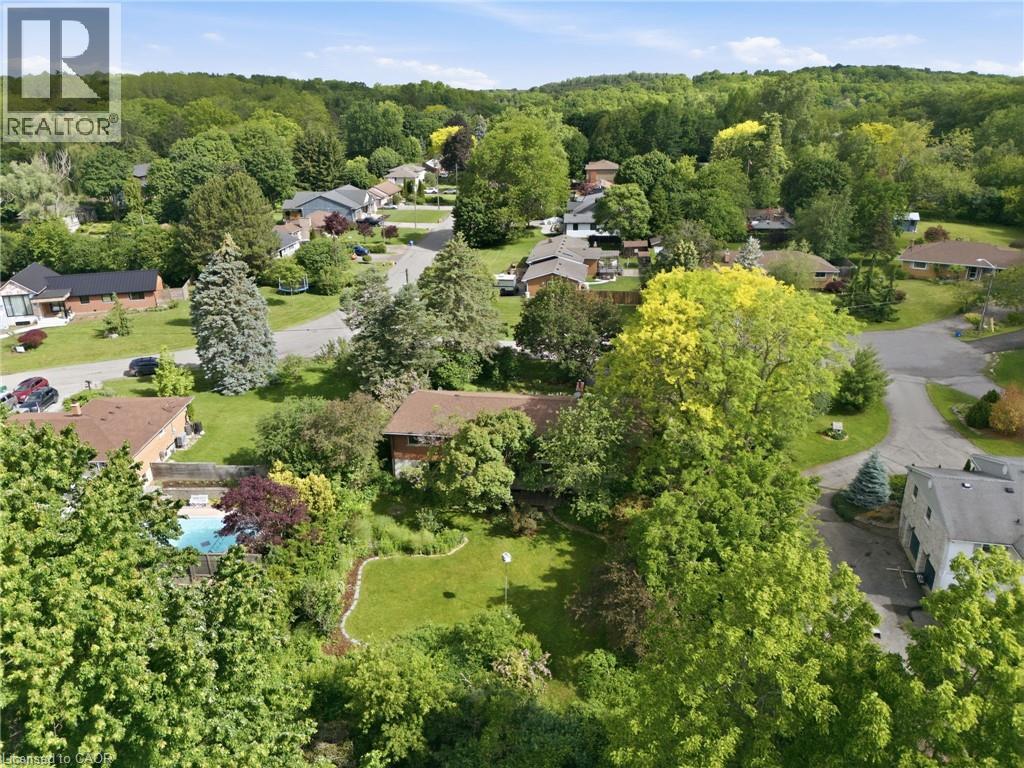 12 Kew Court, Dundas, Ontario  L9H 5E1 - Photo 30 - 40840309