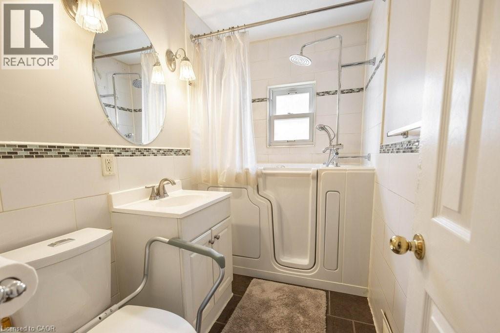 690 Guelph Street, Kitchener, Ontario  N2H 5Y9 - Photo 7 - 40836011