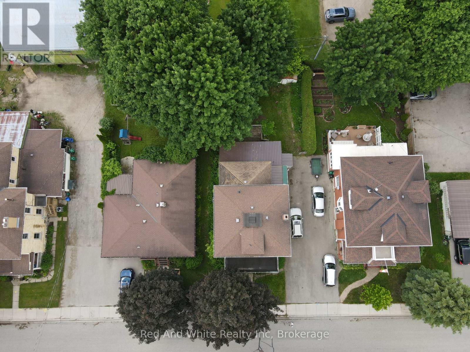 4 Dunke Street S, Woolwich, Ontario  N3B 1Y4 - Photo 10 - X13450800