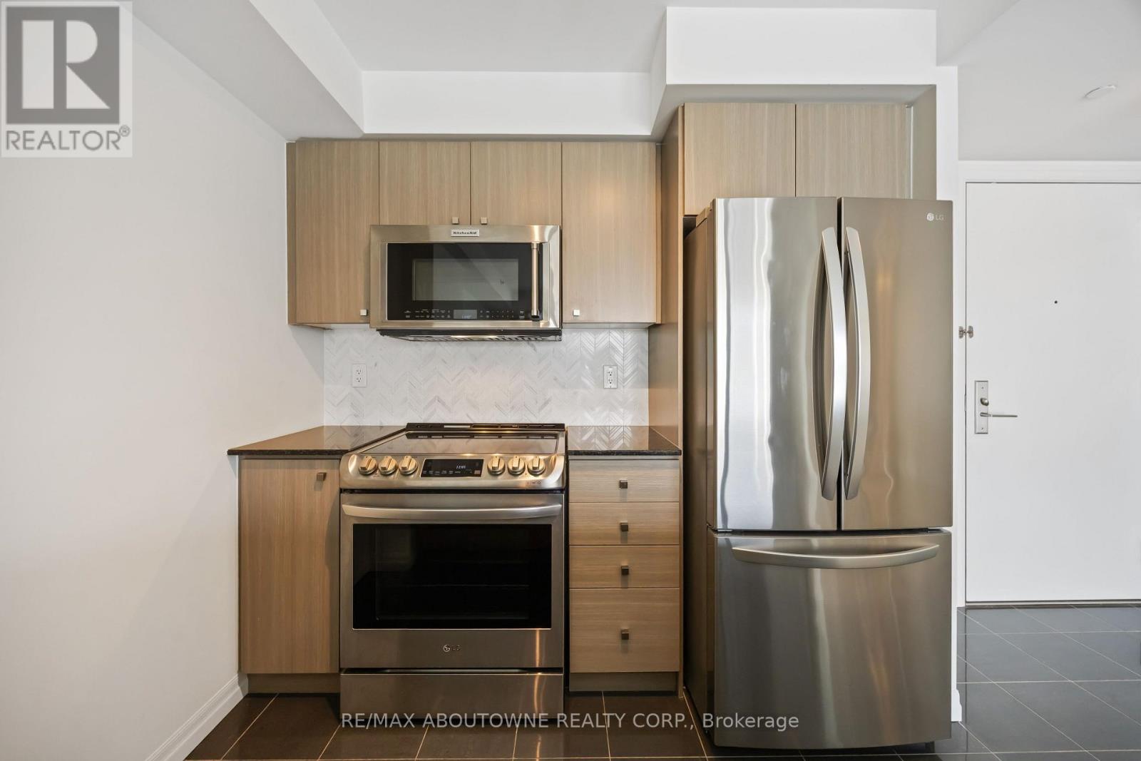 306 - 275 Yorkland Road, Toronto, Ontario  M2J 0B4 - Photo 11 - C13240162