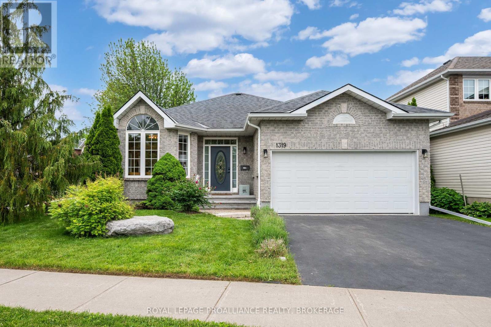 1319 WATERSIDE WAY, Kingston, Ontario