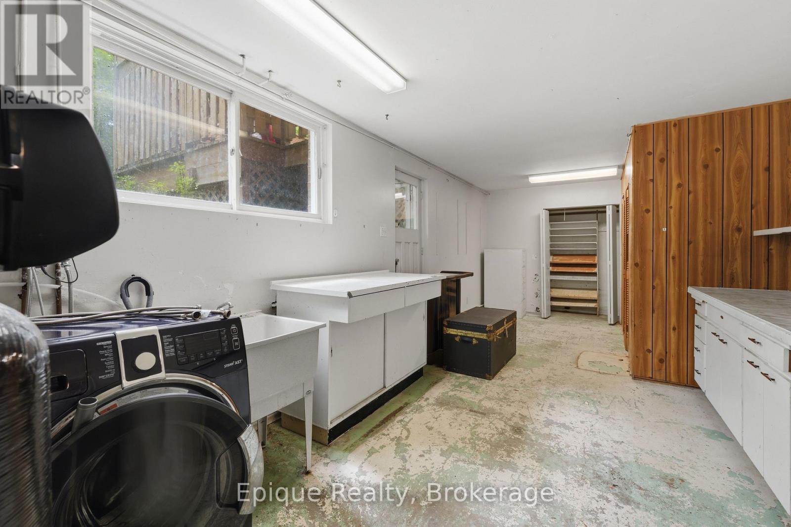 50 Combermere Crescent, Waterloo, Ontario  N2L 5B1 - Photo 29 - X13445040