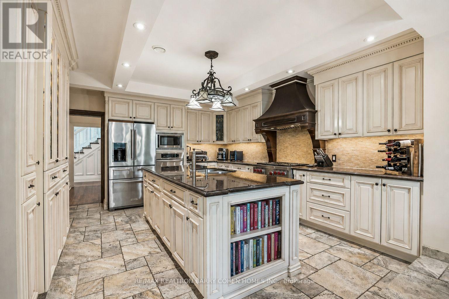 39 Ava Road, Toronto, Ontario  M5P 1Y5 - Photo 12 - C13450760