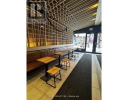 390 QUEEN STREET W, Toronto, Ontario