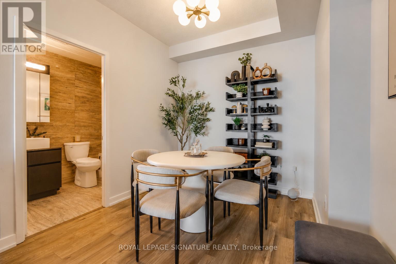 3907 - 15 Iceboat Terrace, Toronto, Ontario  M5V 4A5 - Photo 11 - C13450784