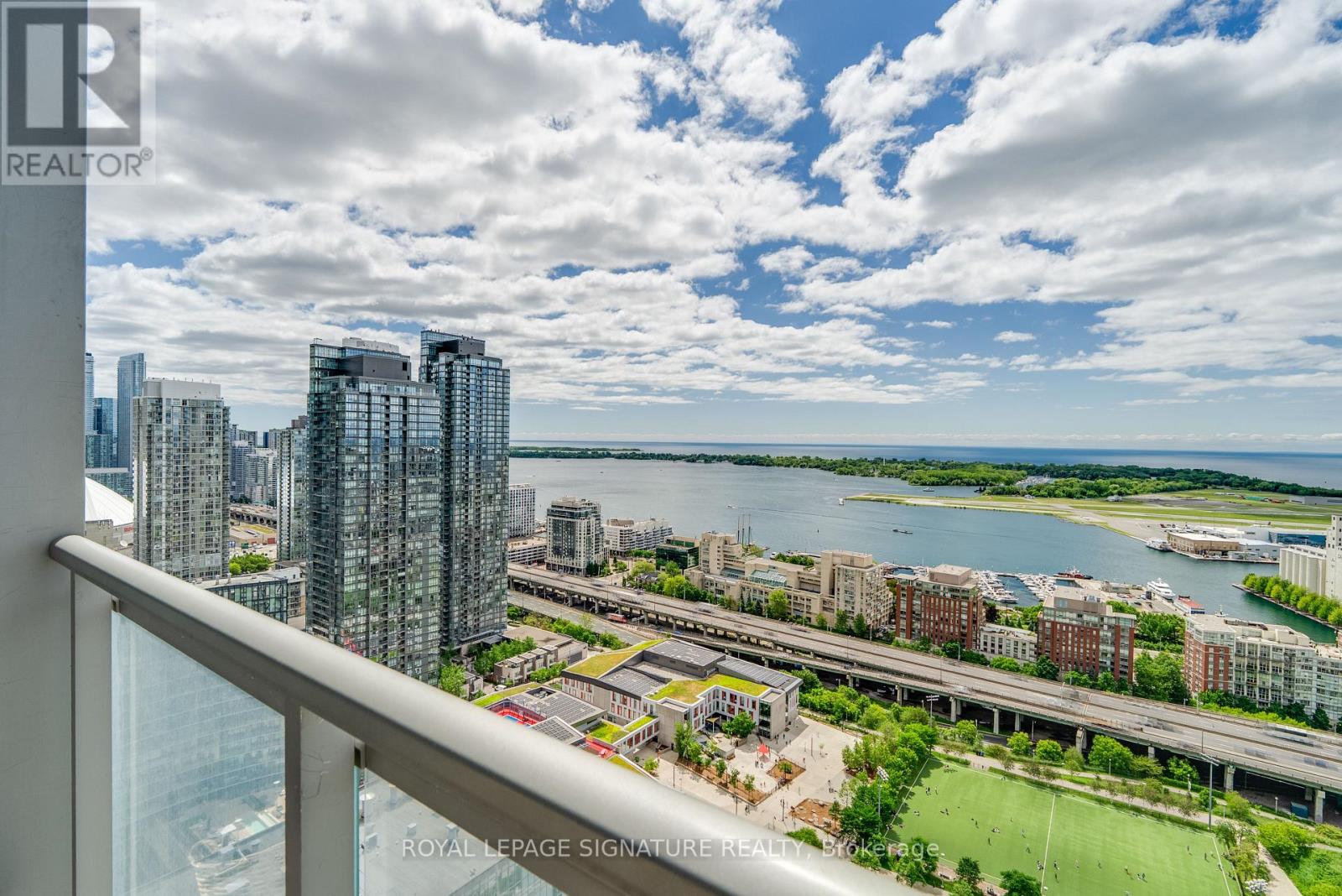 3907 - 15 Iceboat Terrace, Toronto, Ontario  M5V 4A5 - Photo 18 - C13450784