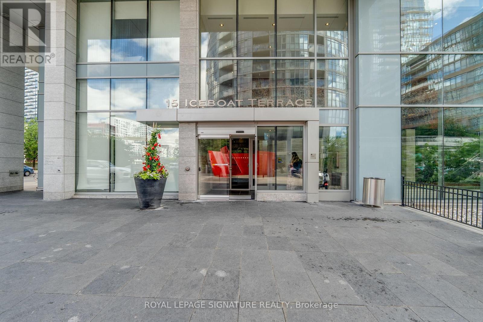 3907 - 15 Iceboat Terrace, Toronto, Ontario  M5V 4A5 - Photo 23 - C13450784