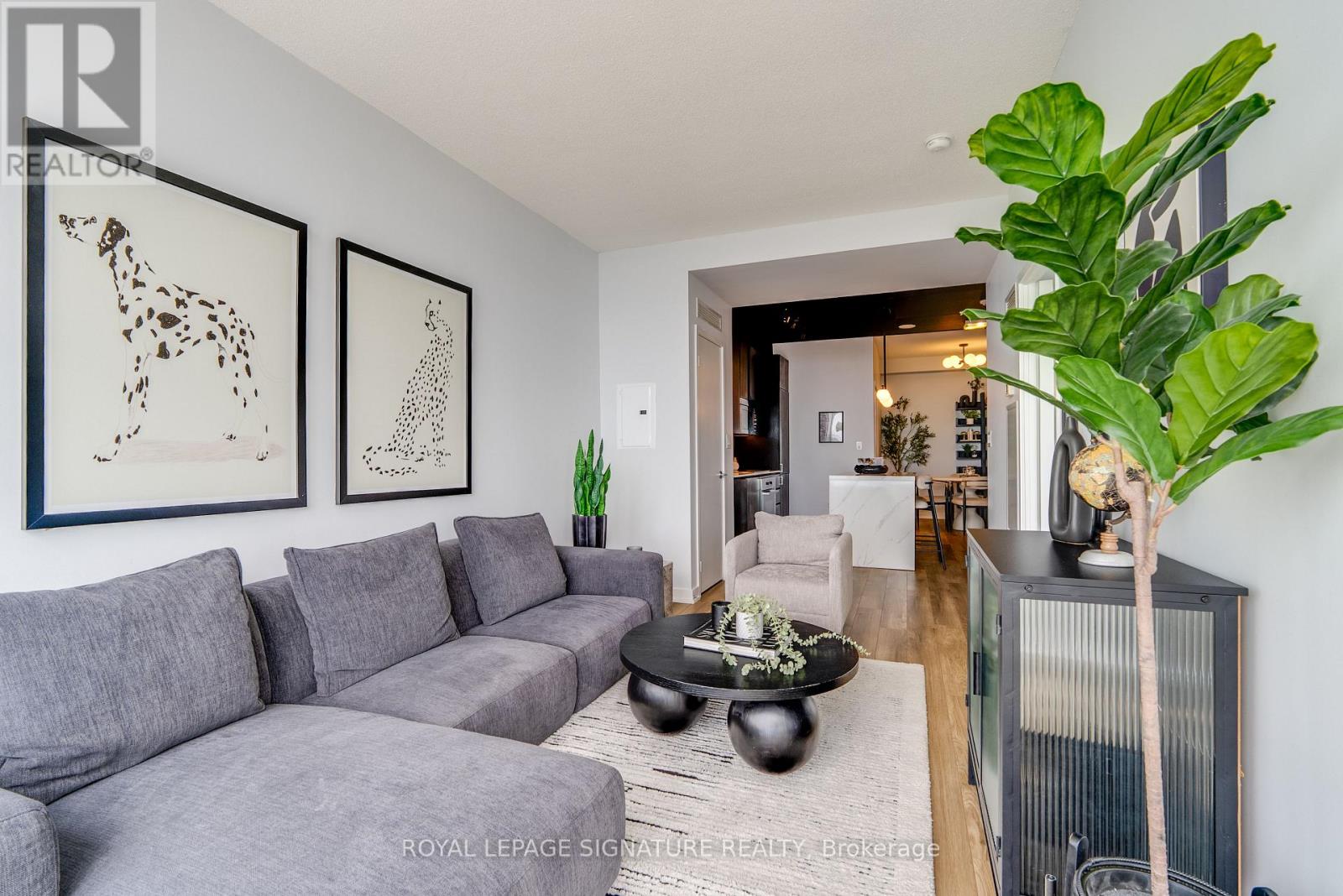 3907 - 15 Iceboat Terrace, Toronto, Ontario  M5V 4A5 - Photo 3 - C13450784