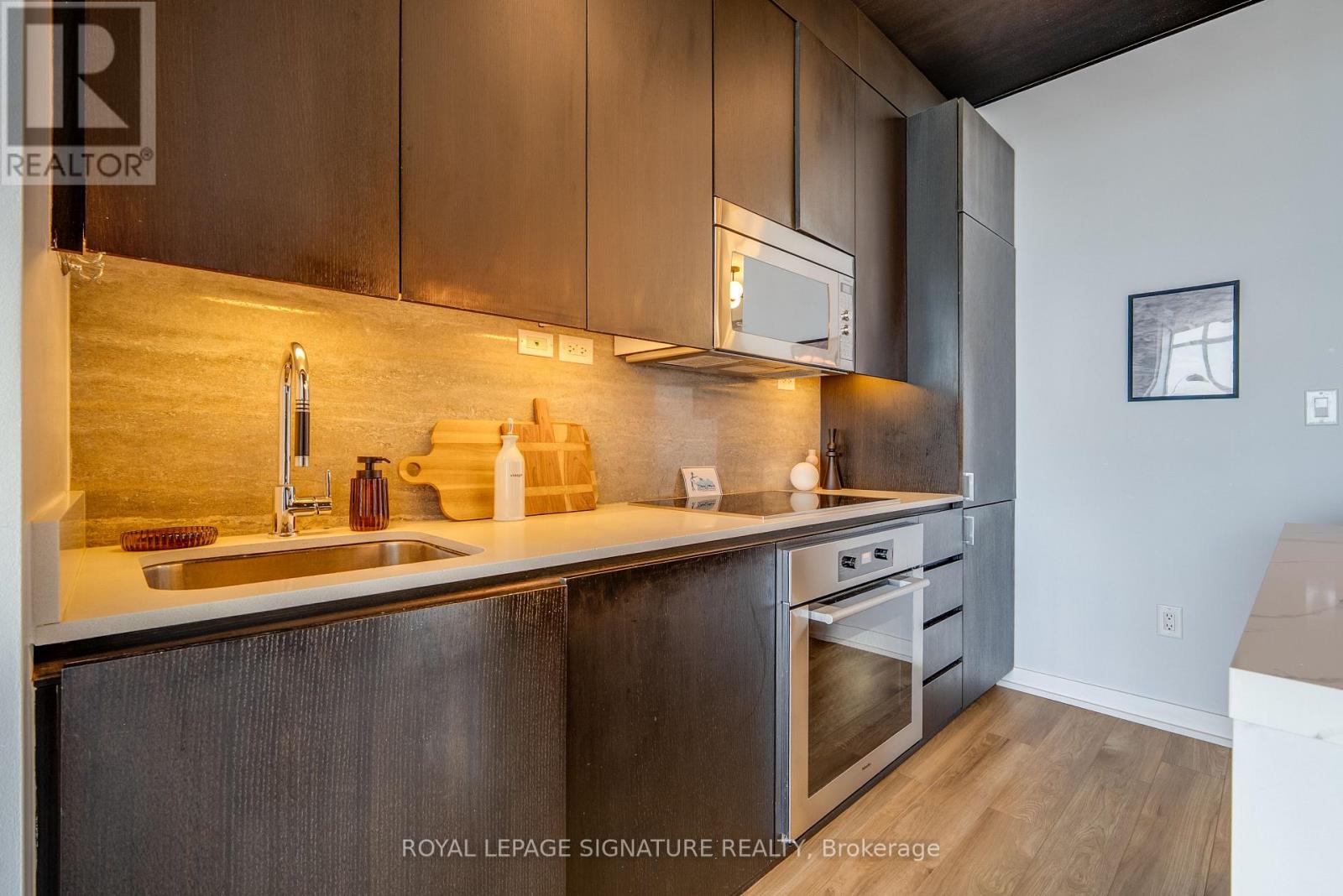 3907 - 15 Iceboat Terrace, Toronto, Ontario  M5V 4A5 - Photo 8 - C13450784
