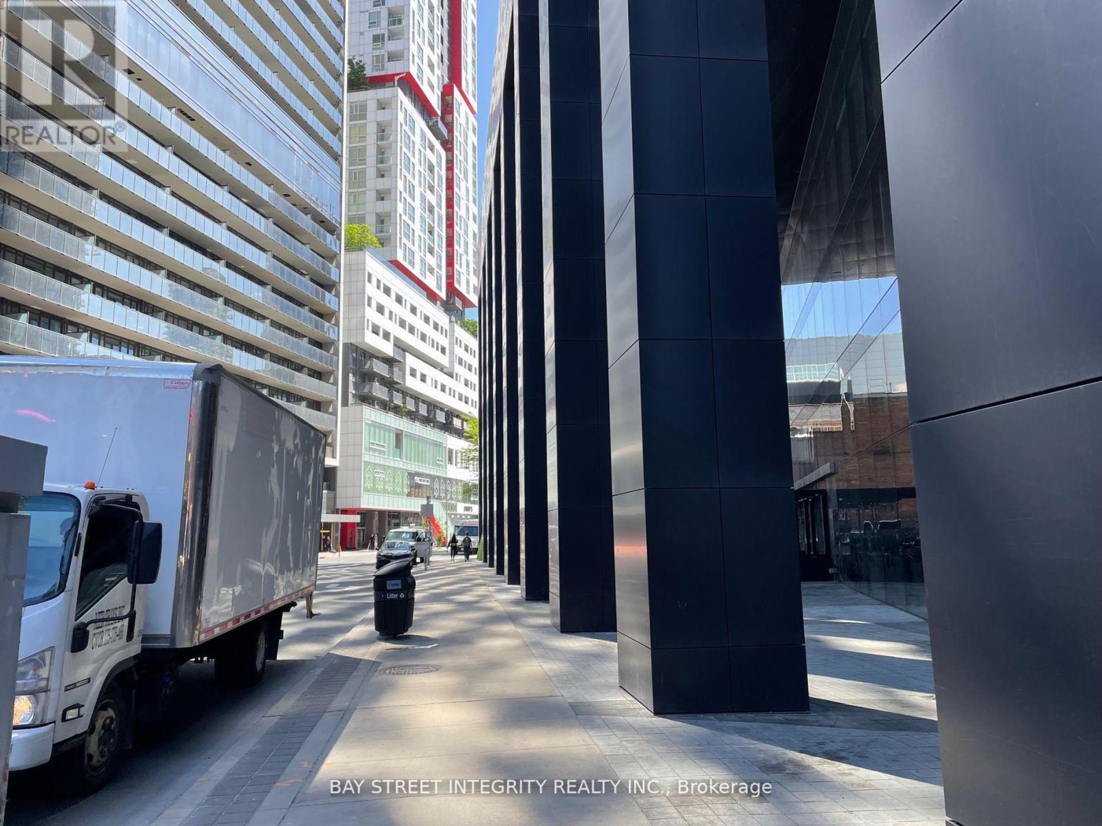 2109 - 125 Peter Street, Toronto, Ontario  M5V 0M2 - Photo 21 - C13450908