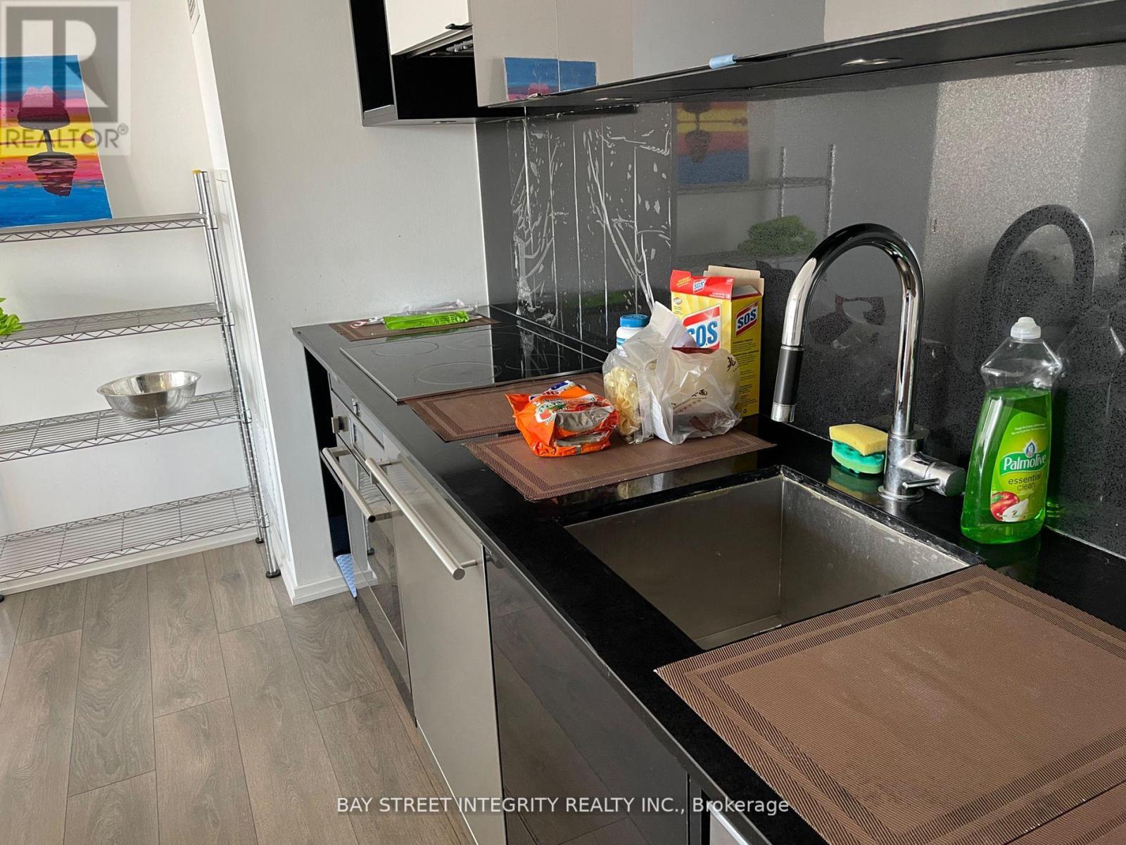 2109 - 125 Peter Street, Toronto, Ontario  M5V 0M2 - Photo 3 - C13450908
