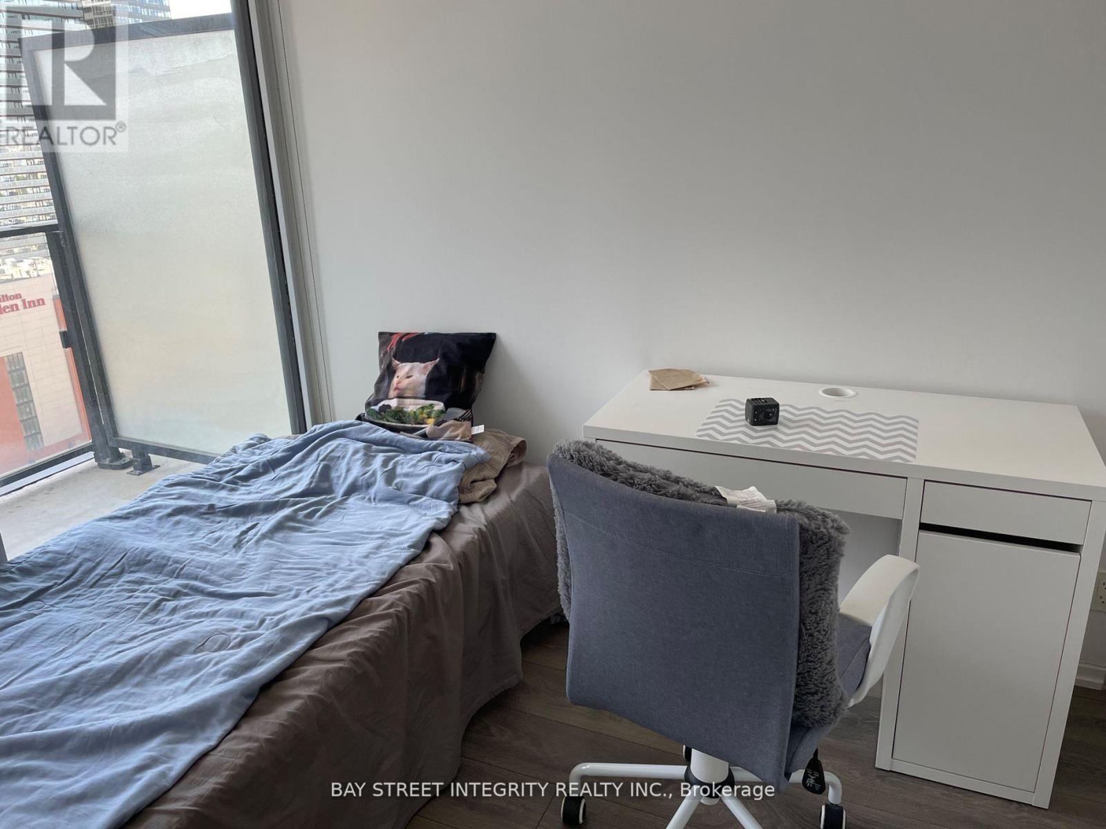 2109 - 125 Peter Street, Toronto, Ontario  M5V 0M2 - Photo 4 - C13450908