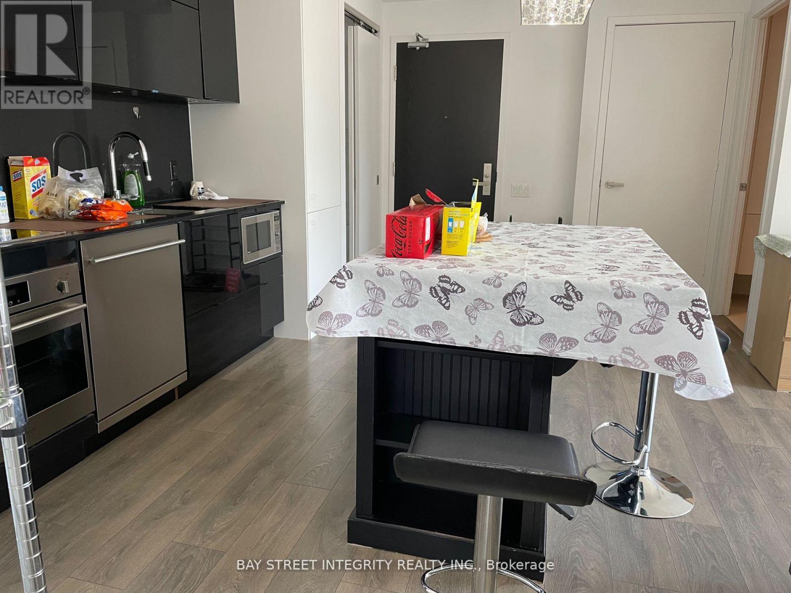 2109 - 125 Peter Street, Toronto, Ontario  M5V 0M2 - Photo 5 - C13450908