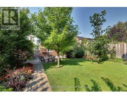 595 NORTHCLIFFE BOULEVARD, Toronto, Ontario