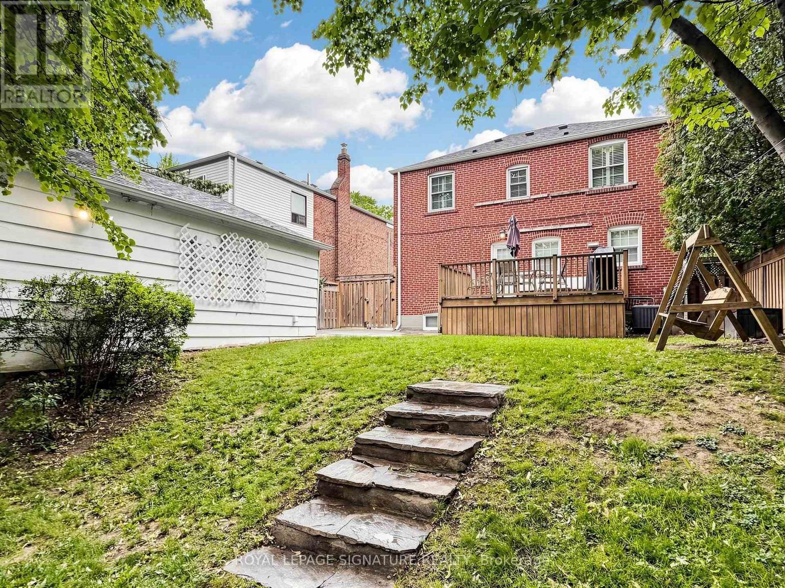 46 Brookview Drive, Toronto, Ontario  M6A 2K2 - Photo 23 - C13451072