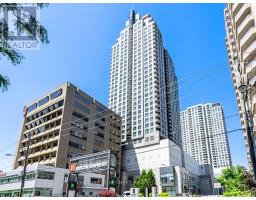 1810 - 8 HILLCREST AVENUE, Toronto, Ontario