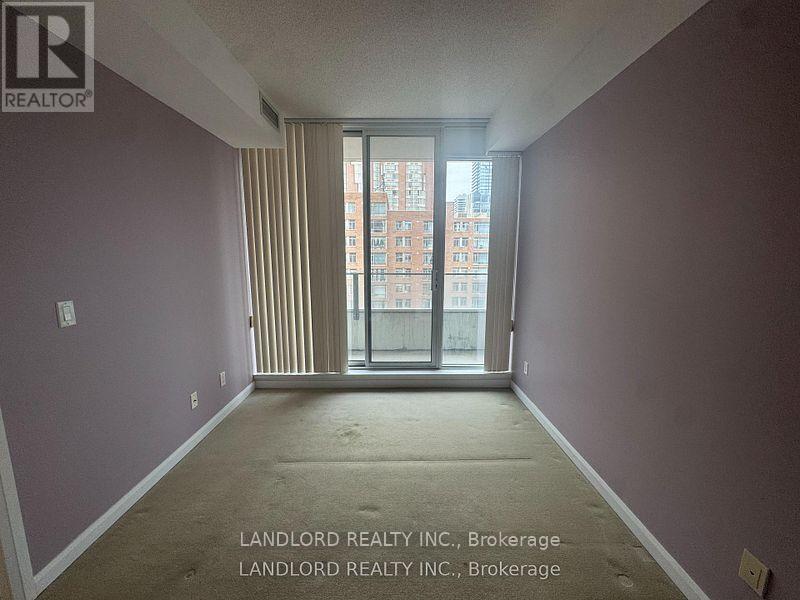 1620 - 111 Elizabeth Street, Toronto, Ontario  M5G 1P7 - Photo 2 - C13451102