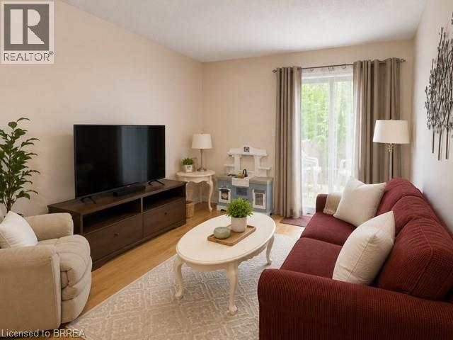 580 Grey Street, Brantford, Ontario  N3S 4Y1 - Photo 2 - 40838185