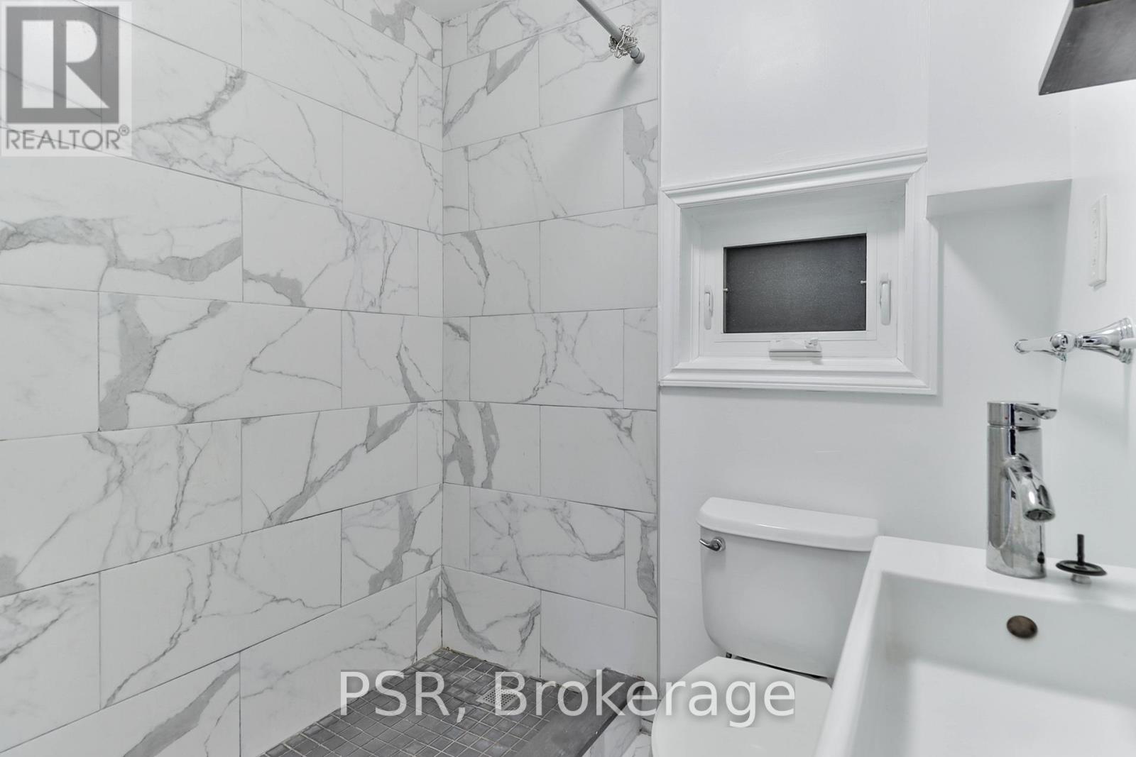 2 - 170 Holborne Avenue, Toronto, Ontario  M4C 2R6 - Photo 12 - E13450752