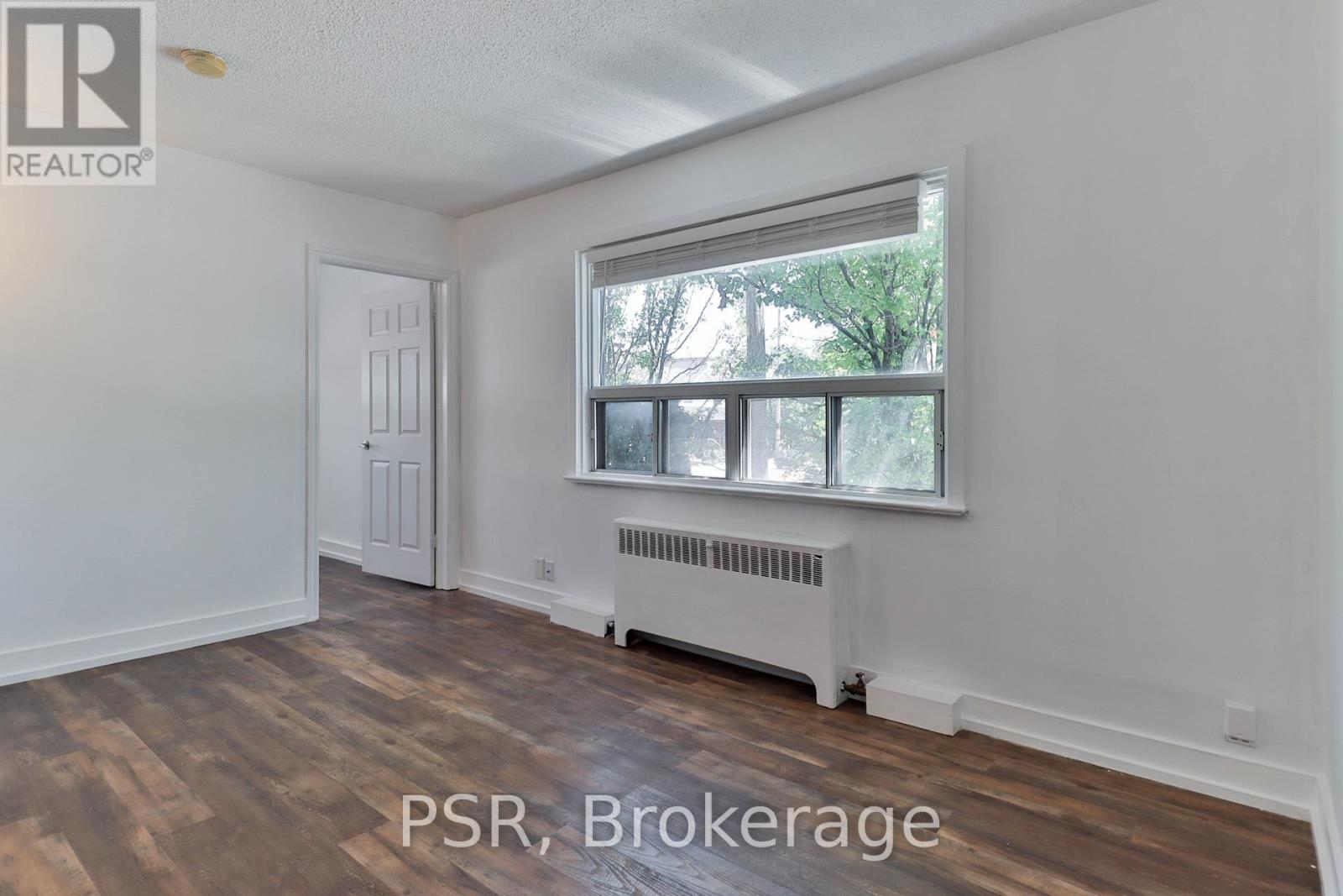 2 - 170 Holborne Avenue, Toronto, Ontario  M4C 2R6 - Photo 5 - E13450752