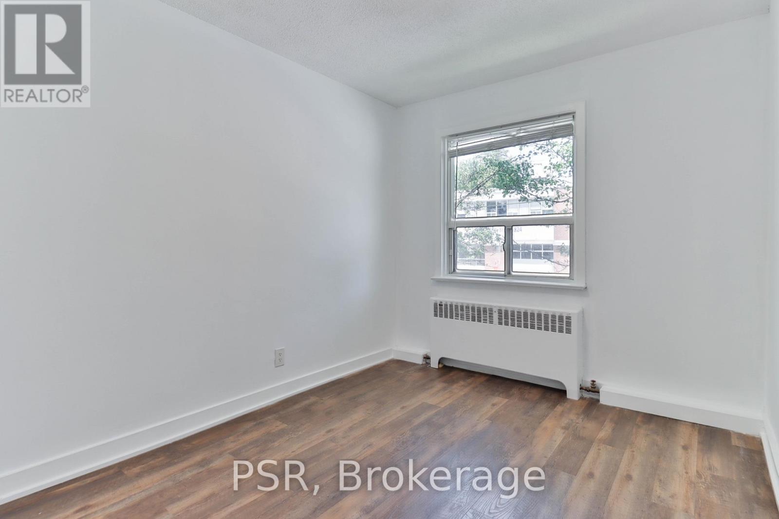 2 - 170 Holborne Avenue, Toronto, Ontario  M4C 2R6 - Photo 8 - E13450752