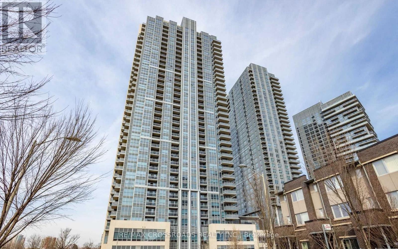525 - 275 VILLAGE GREEN SQUARE, Toronto, Ontario