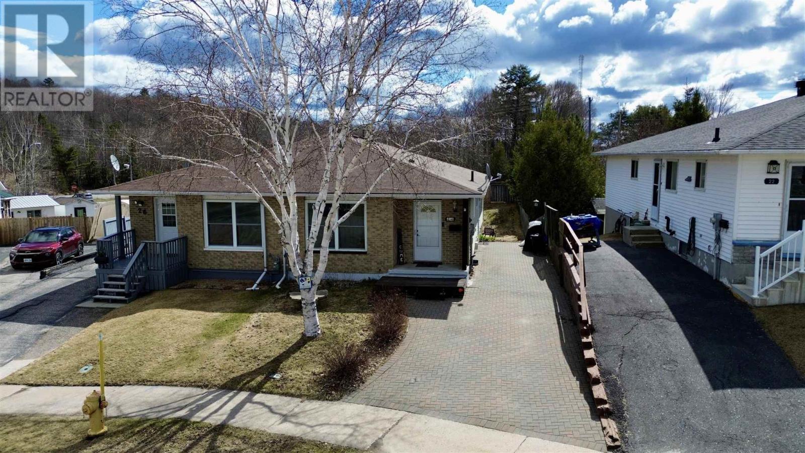 24 McQuarrie PL, Elliot Lake, Ontario